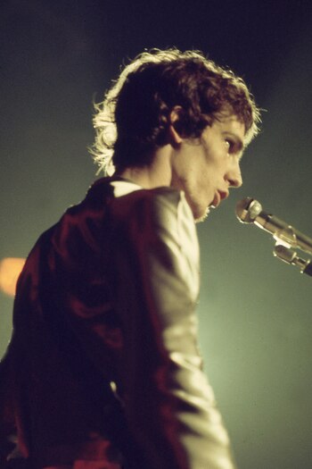 Luis Alberto Spinetta durante un