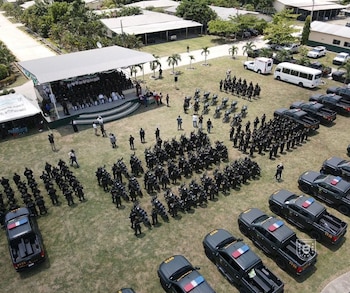El Gobierno del presidente Nasry Asfura entregó una nueva flota vehicular a la Policía Militar del Orden Público (PMOP) (Foto: Policia Militar de Honduras)