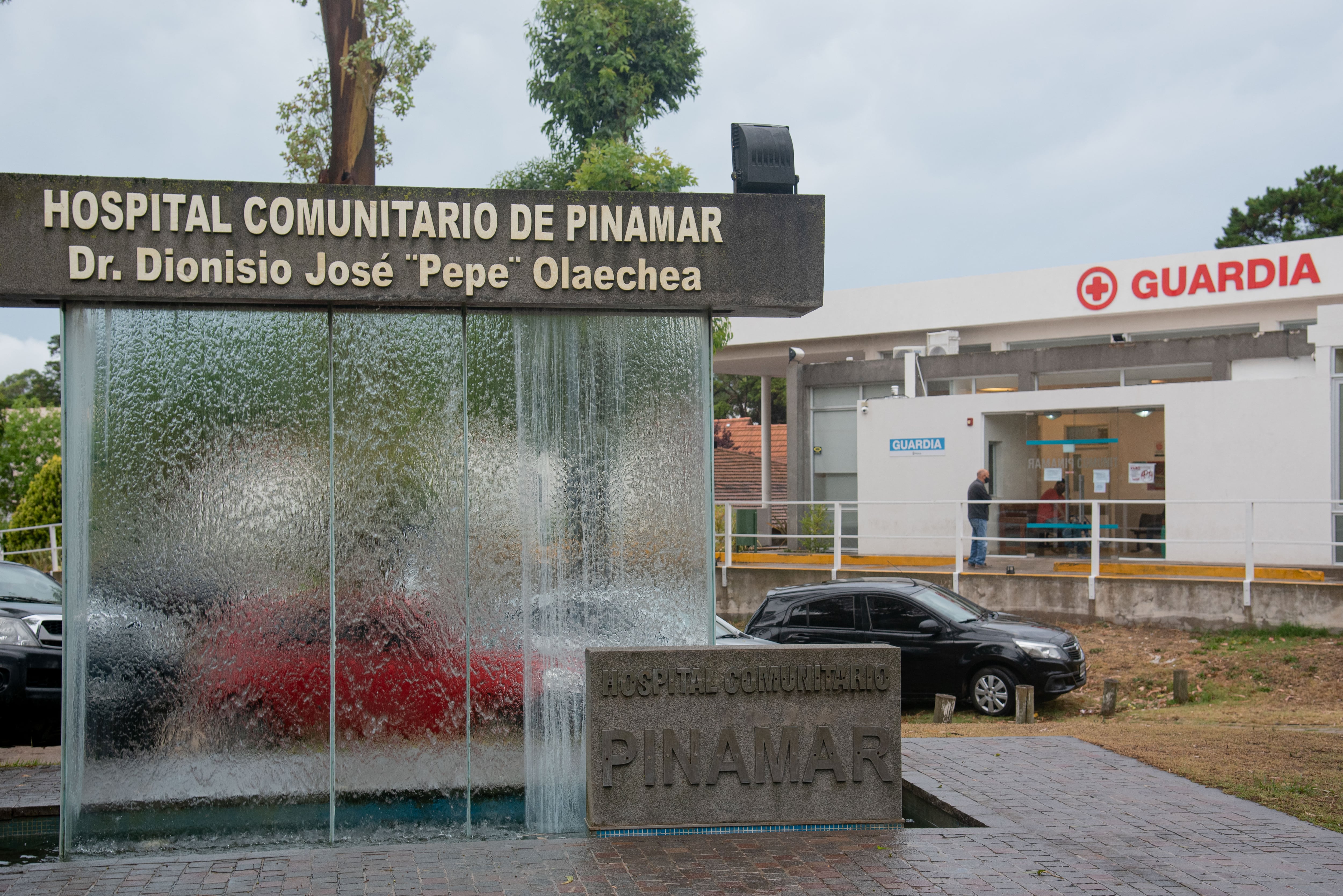 El menor fue asistido por personal médico en el lugar antes de su traslado al hospital (Diego Medina)