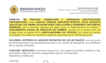 Documento del Ministerio Público del Perú con texto resaltado en amarillo que notifica el archivo definitivo de una investigación preparatoria