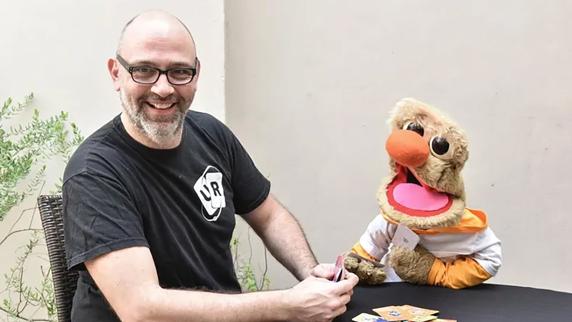 José Luis Telecher junto a Narizota, otra de sus creaciones más famosas (Noticias Argentinas)