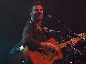 Kevin Johansen será el anfitrión de "La Celebración", el show que festeja los 20 años de la Ciudad Cultural Konex este miércoles 30 de septiembre en el barrio de Abasto (Foto: AP /Berenice Bautista, archivo)