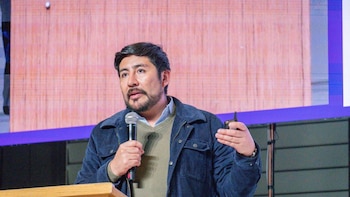 Renunció el viceministro TIC, Andrés López, en medio de cuestionamientos por presunta participación en política