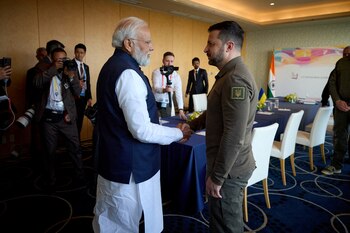 Modi junto a Zelensky durante
