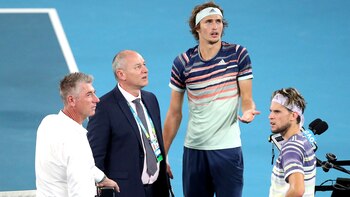 El partido estuvo demorado unos