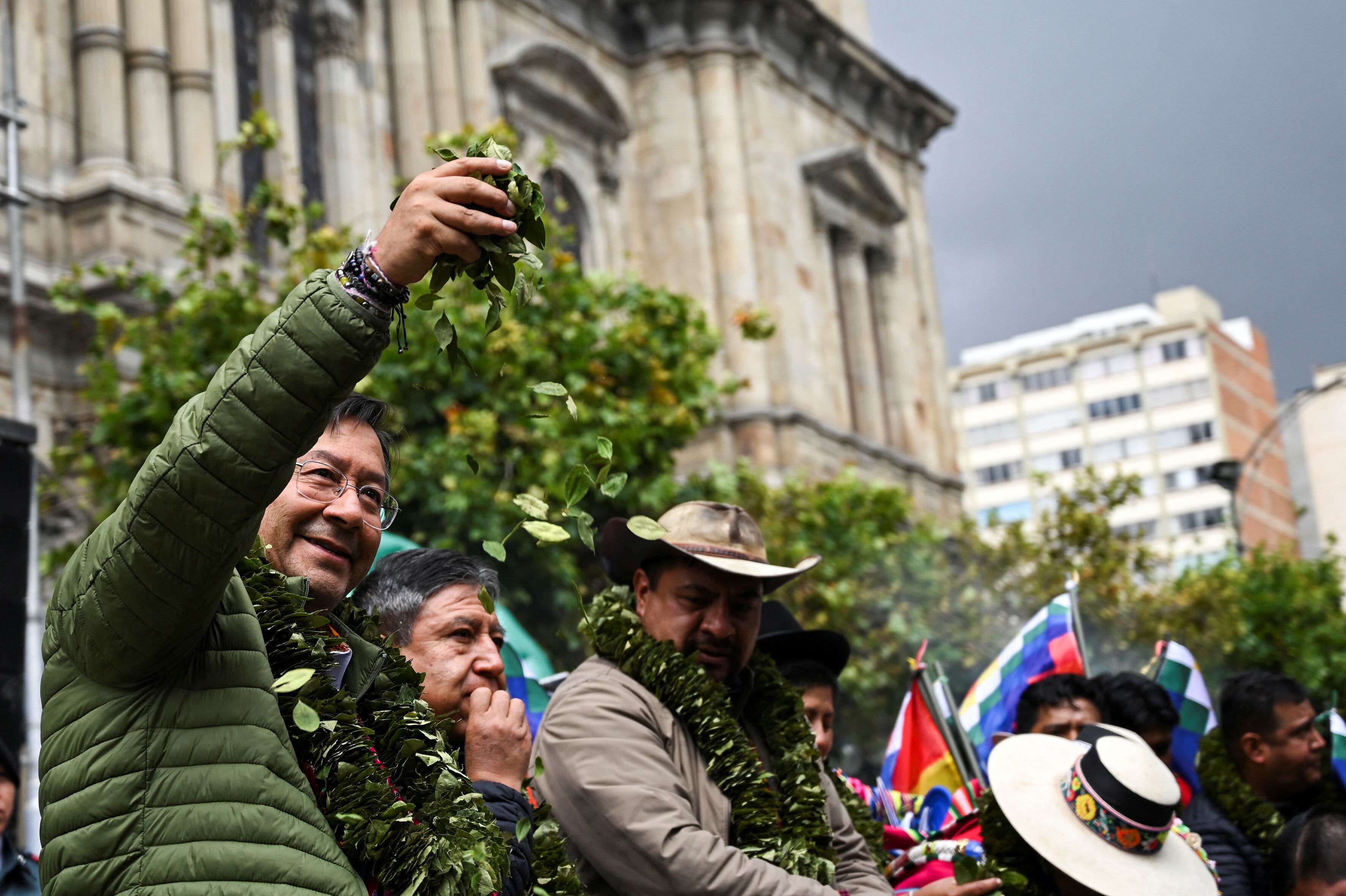 El entonces presidente de Bolivia, Luis Arce, celebra el día que conmemora el consumo tradicional de coca en La Paz. 11 de enero de 2025. REUTERS/Claudia Morales