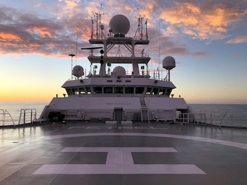 El buque de investigación Petrel