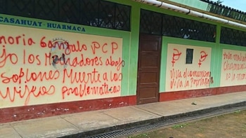 “Mueran los soplones”: pintas con mensajes de Sendero Luminoso en colegios de Piura obligaron a suspender las clases
