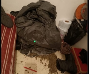 También fueron aseguradas bolsas, garrafones