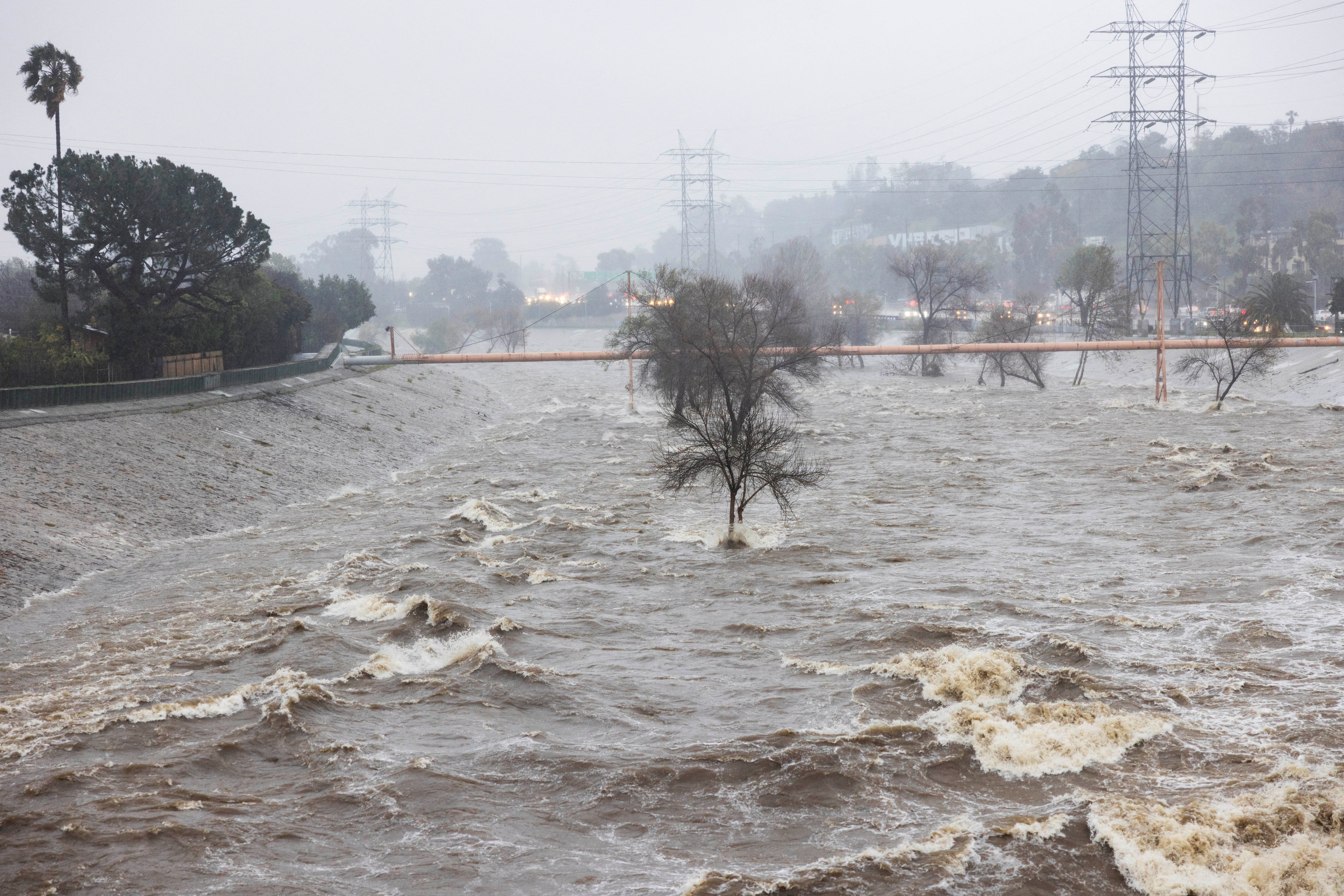 El condado de Los Ángeles alcanza un récord de inundaciones costeras en 100 años de historia