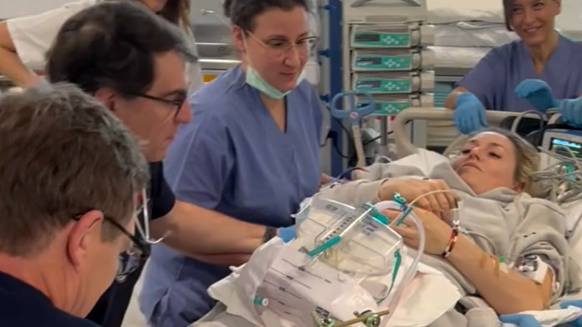 La atleta estadounidense atravesó 5 cirugías en menos de dos semanas