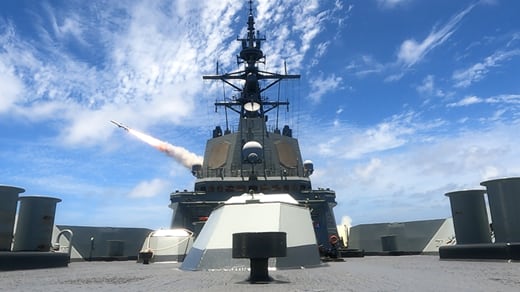 La fragata Álvaro de Bazán de la Armada Española hunde un antiguo buque estadounidense en el principal ejercicio naval