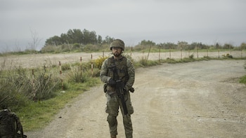 El Congreso examina las recetas de los partidos para los militares: subir sueldos, índice de bienestar y movilidad