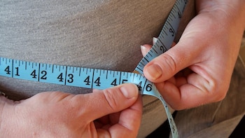 El tamaño de la cintura es una forma precisa de medir un exceso de peso poco saludable, según un estudio