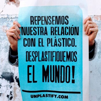 Desplastificar es un verbo que