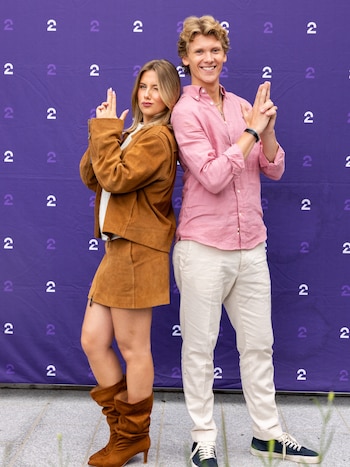 Leah Behn junto a su bailarín en la presentación del programa (Instagram)