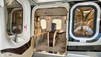 Cabina del helicóptero AW139, adquirido