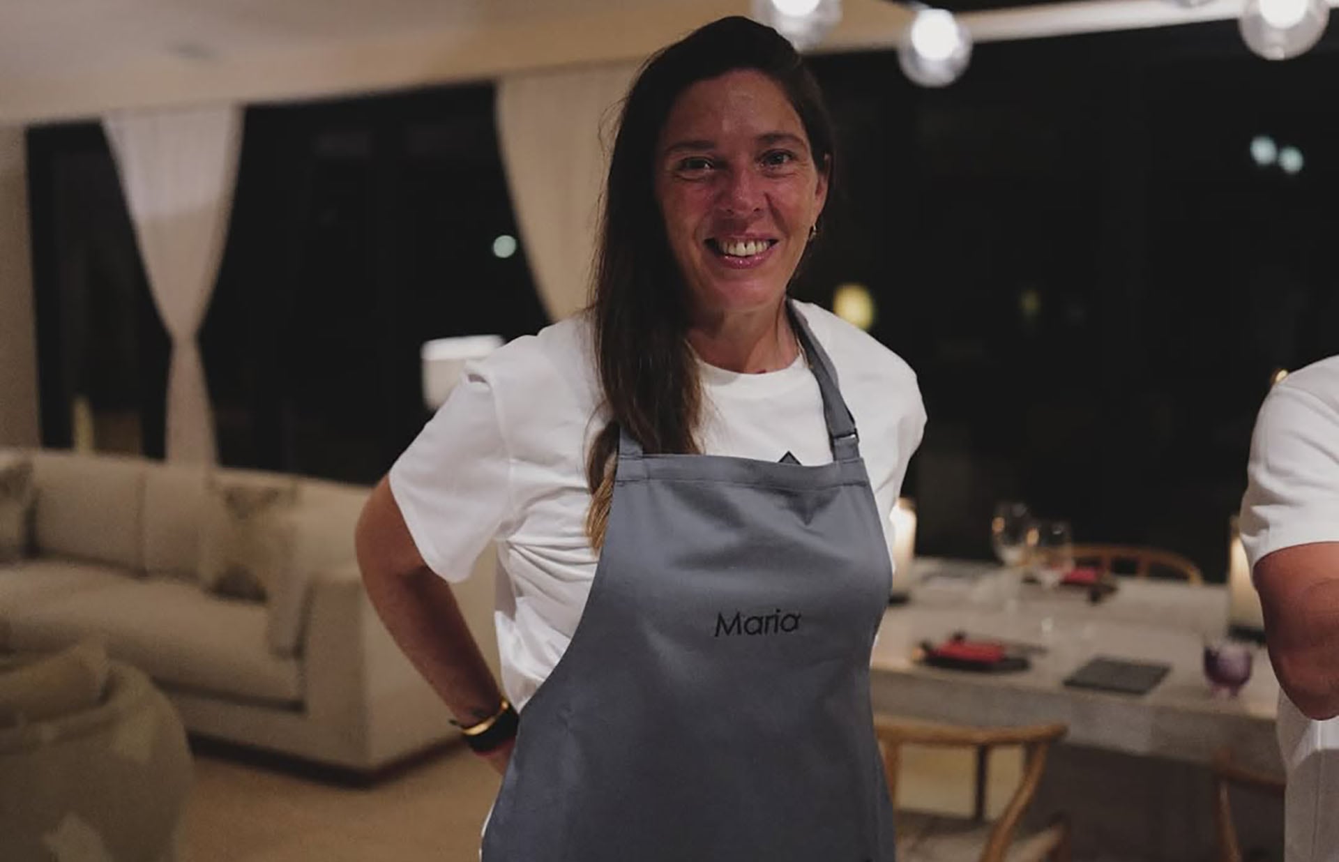 María Catarineu se prepara para la cocina (@mariacatarineu)