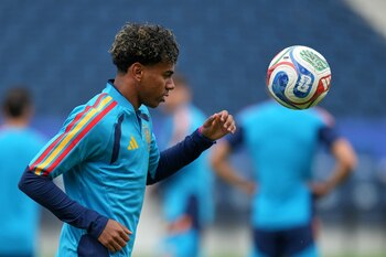 Lamine Yamal, en uno de los últimos entrenamientos antes del España-Austria del Mundial 2026. (AP Foto/Andre Penner)
