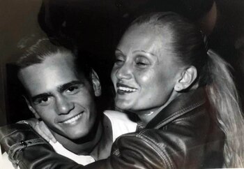 Christian Sancho y su madre,