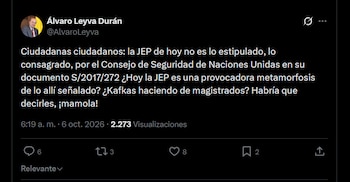 Captura de pantalla de un mensaje en la red social X publicado por Álvaro Leyva Durán en fondo oscuro