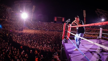 Duki cerró este sábado su