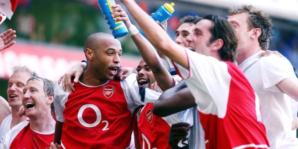 Los 'Invencibles' del Arsenal en 2003/04 establecieron un récord de 38 partidos invictos en la Premier League, algo inédito desde 1889 (PA)