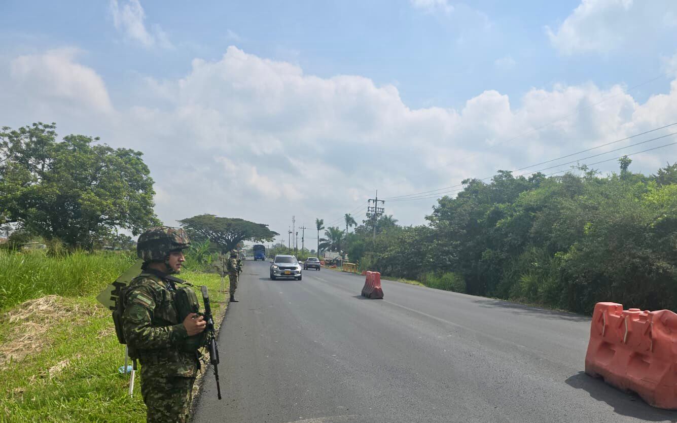 La Policía Nacional reportó al menos una decena de hechos similares en el último semestre, mientras autoridades y gremios reclaman más seguridad en la vía Panamericana - crédito @Ejercito_Div3/X
