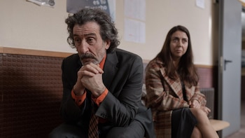 Esta serie de Luis Zahera en Netflix ha sido uno de los mayores éxitos de su carrera y ya están rodando dos temporadas más: “Es un personaje muy distinto”