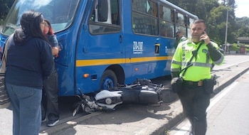 Un accidente entre un bus