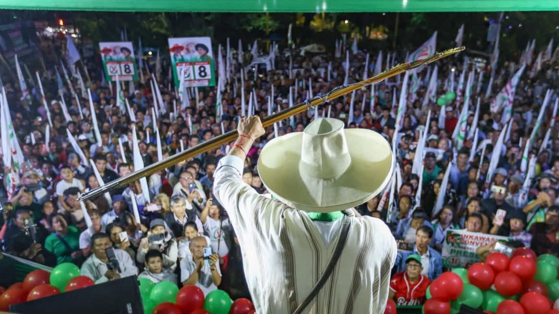 Pedro Castillo reaparece para apoyar a Roberto Sánchez en campaña