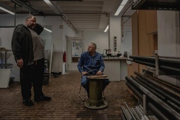 Serghei Liseniuc, a la derecha,