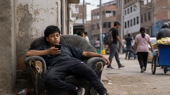 ‘Nininis’ en Perú: más de 1 millón de jóvenes no estudian, no trabajan ni buscan empleo, mientras el 84% de los jóvenes ocupados es informal