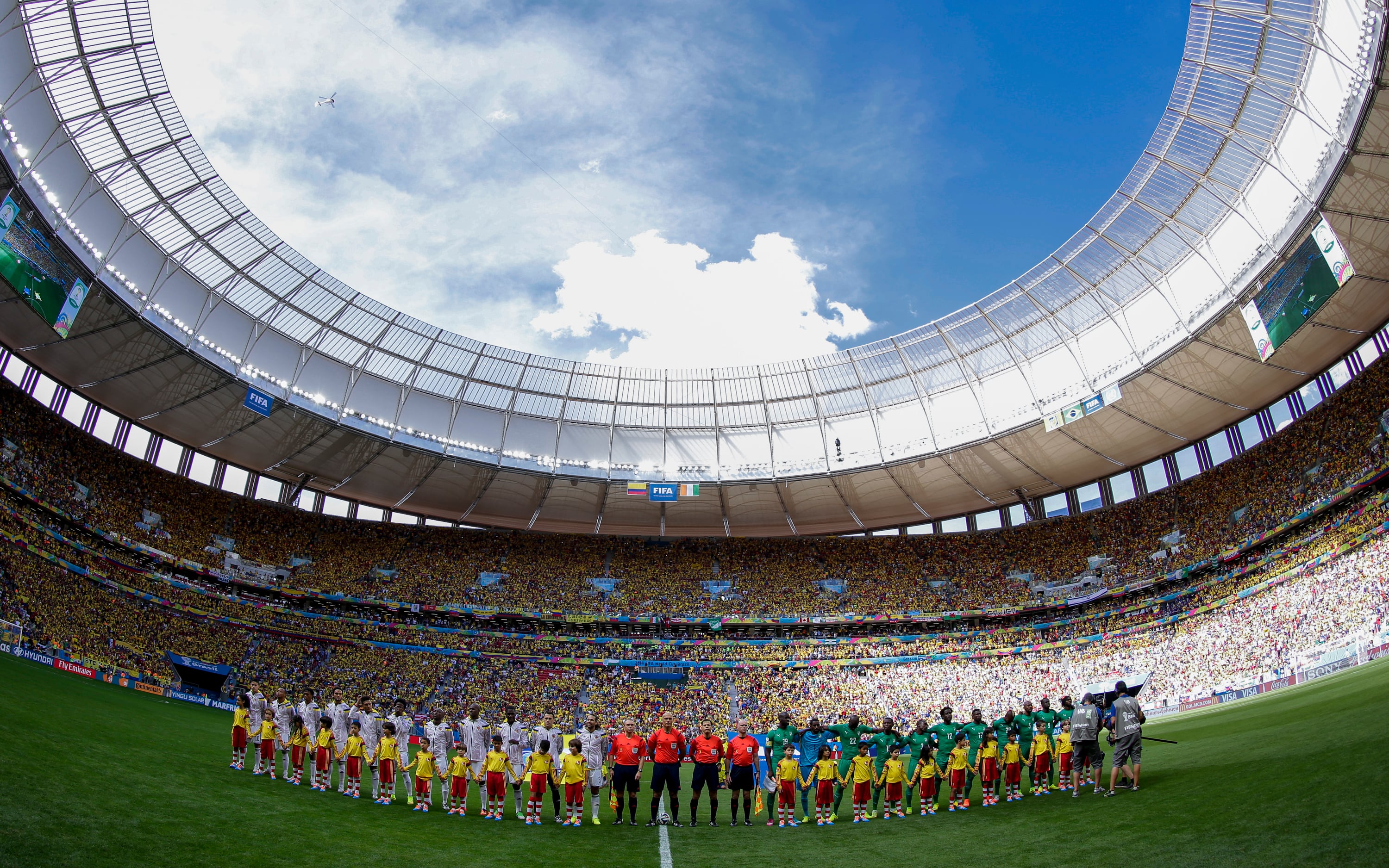 Panorámica del estadio de Brasilia en el partido de la Selección Colombia contra Costa de Marfil en la Copa Mundial de la FIFA de Brasil 2014 - crédito Mauricio Alvarado/Colprensa
