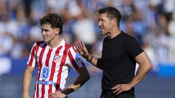 El contundente mensaje de Simeone a Julián Álvarez en medio de las tensiones por su deseo de irse del Atlético Madrid