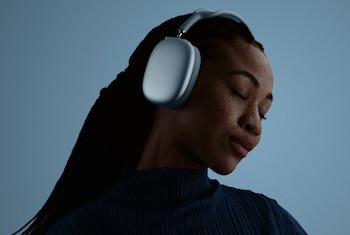 Ajustar el ecualizador permite adaptar el perfil de audio al tipo de contenido o a las preferencias de cada persona. (Apple)