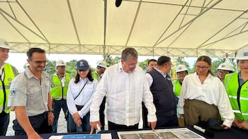 El presidente Bernardo Arévalo supervisa la modernización del puerto Santo Tomás de Castilla