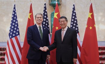 El vice premier chino He