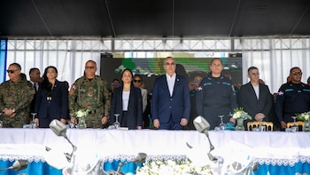 La acción conjunta de organismos estatales y cuerpos de emergencia incluye atención a problemas sociales y refuerzos inéditos, con miras a preservar la convivencia y resguardar tanto a residentes como visitantes en el periodo festivo (Foto cortesía Presidencia de la República)