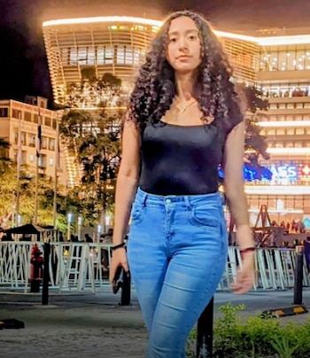 Celeste Rivas Hernández, en una imagen tomada en la BINAES, antes de su fallecimiento (Foto cortesía ABC7 en Español).