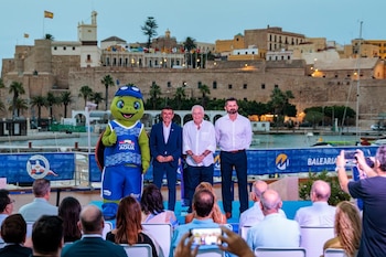 20/08/2026 Presentación de los Juegos del Agua en Melilla, con el presidente de la ciudad autónoma, Juan José Imbroda, y el presidente de ADESP, José Hidalgo.
DEPORTES
ADESP