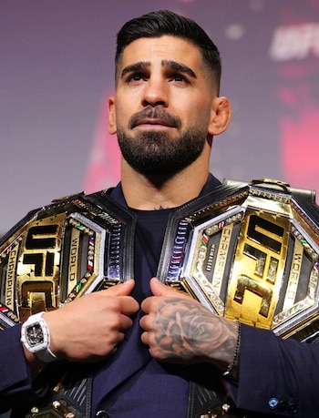 Ilia Topuria va por su tercer título en la UFC.