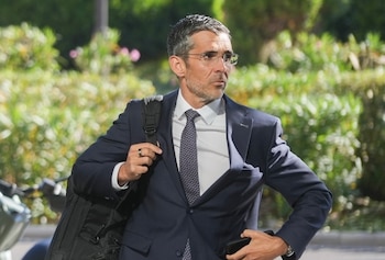 El abogado Jaime Campaner a su llegada a la Audiencia Provincial de Valencia para defender al futbolista Rafa Mir (Jorge Gil / Europa Press)