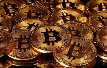 El Bitcoin todavía negocia por