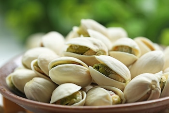 Un puñado de pistachos (Magnific)