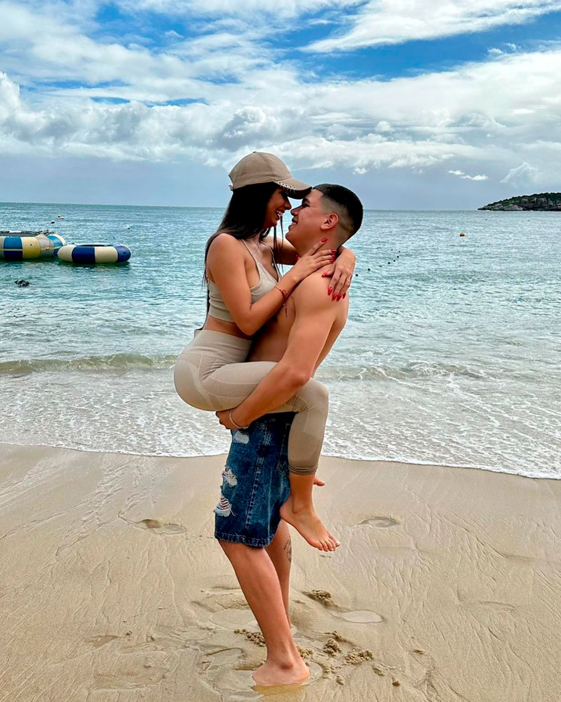 Daniela Celis dijo que el embarazo de sus mellizas Laia y Aime no fue planificado durante el viaje a Brasil con Thiago Medina