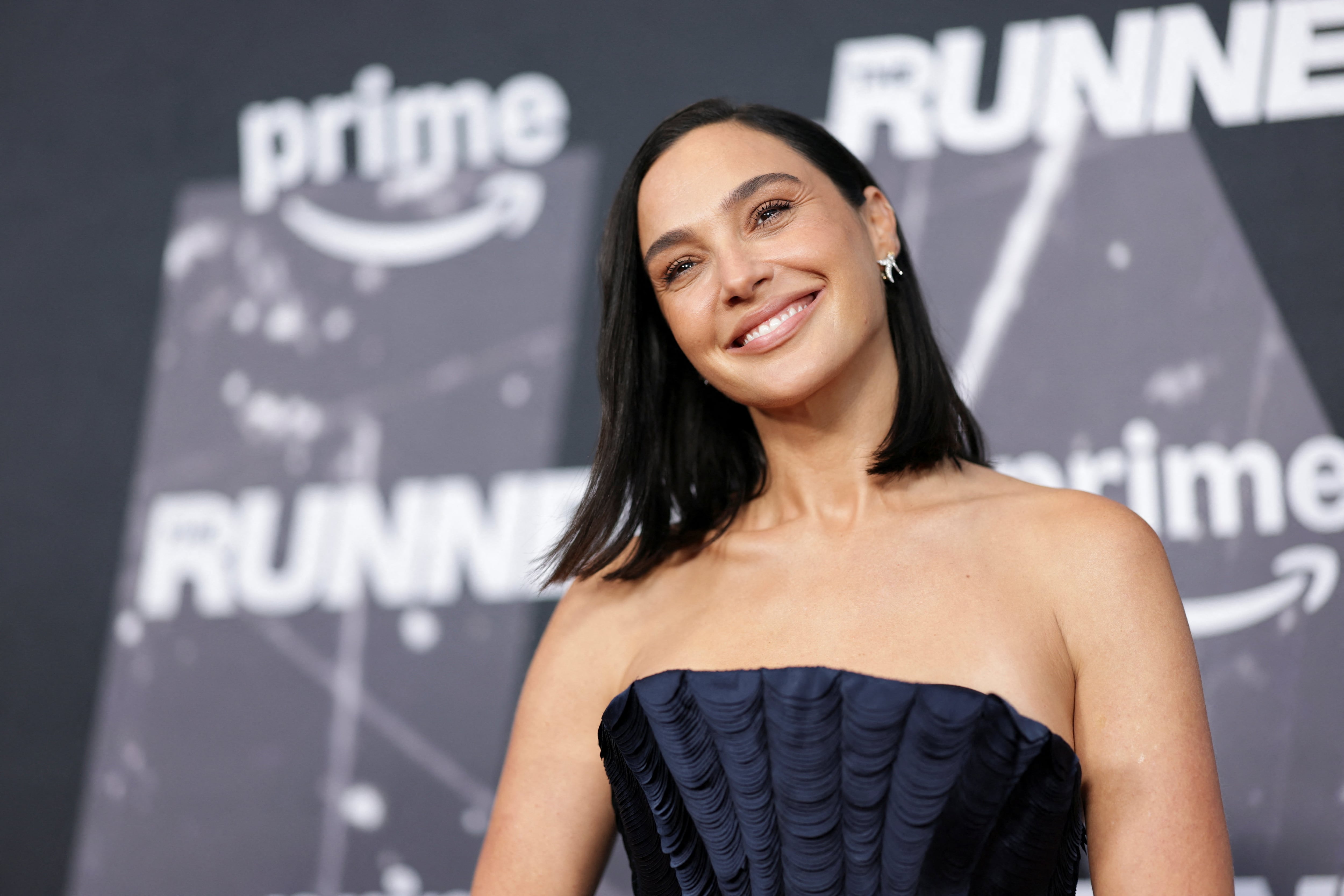 La vida familiar condiciona los próximos papeles de Gal Gadot, que duda asumir otro proyecto de la escala de Wonder Woman por el tiempo fuera de casa (REUTERS)