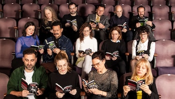 La unión de la editorial Vinilo y la compañía Teatro Futuro genera una colección de libros y el estreno de la obra ‘Carrera de fondo’