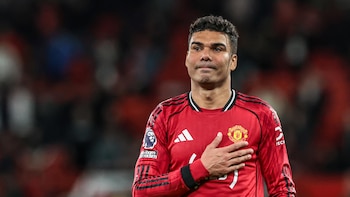 (Crónica) El Manchester United supera al Brentford y acaricia la 'Champions'