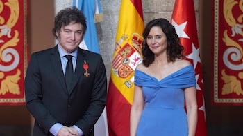 Javier Milei recibe a Isabel